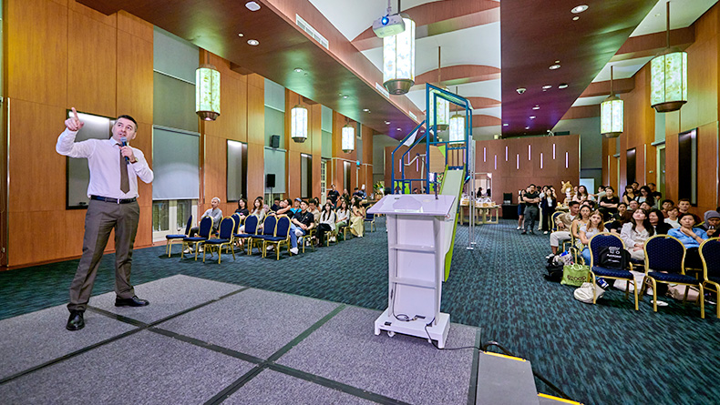 14HackEvent_Slider_11.jpg