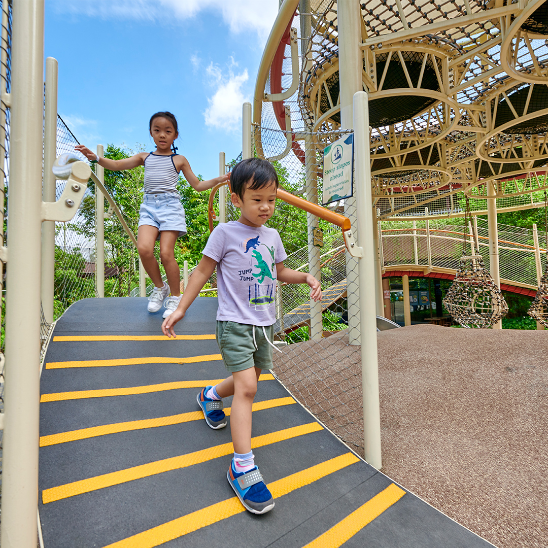 Mandai_Treetop_side_01.jpg
